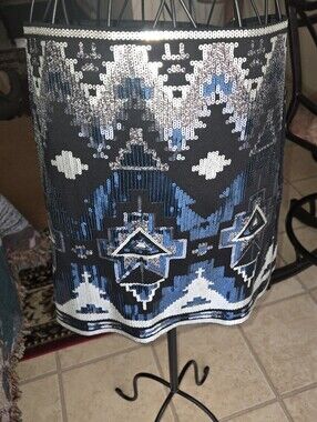 Beautiful Mini Skirt Sz L.